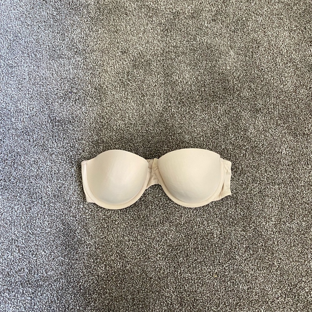 Strapless bra